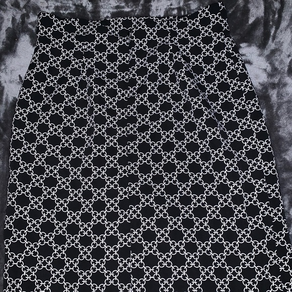 Chadwick’s Black White Chain Print Pencil Skirt Size 14. No flaws. - Picture 5 of 10